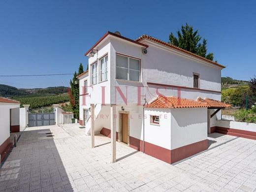 Casa di lusso a Sobral de Monte Agraço, Lisbona