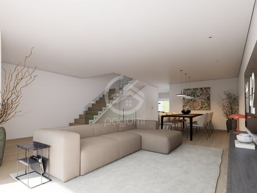 Semidetached House in Gondomar, Distrito do Porto