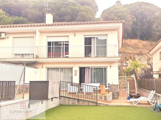 Luxus-Haus in Argentona, Provinz Barcelona