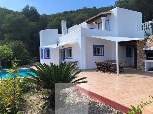 Villa in Santa Eulària des Riu, Province of Balearic Islands