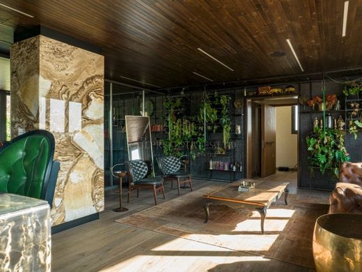 Office in Parekklisha, Parekklisiá