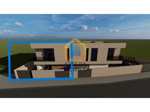 Mehrfamilienhaus in Valongo, Distrito do Porto