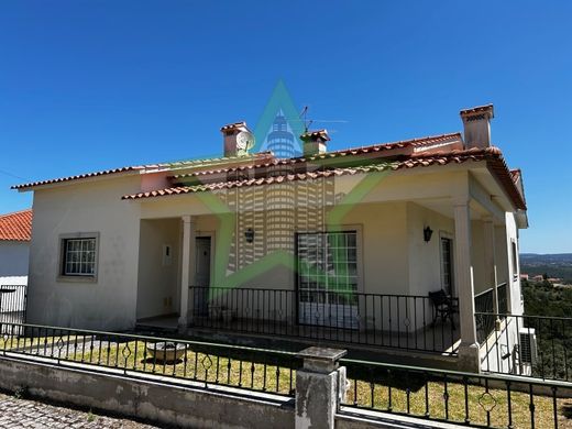 Luxus-Haus in Tomar, Distrito de Santarém