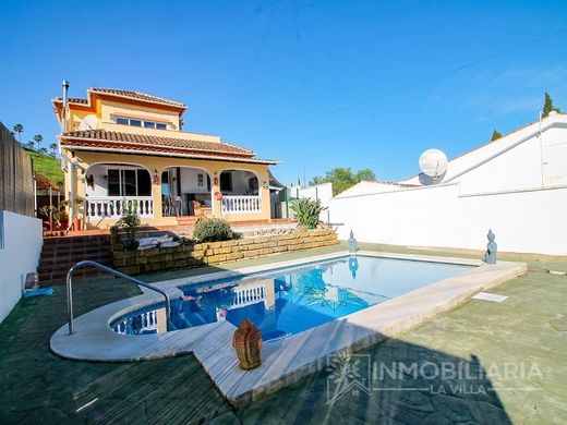 Ρουστίκ ή Αγροικίες σε Coín, Provincia de Málaga