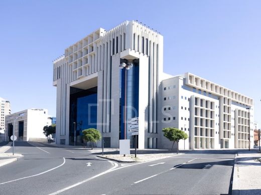 Офис, Лиссабон, Lisbon