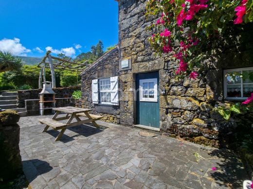 Casa de lujo en São Roque do Pico, Azores
