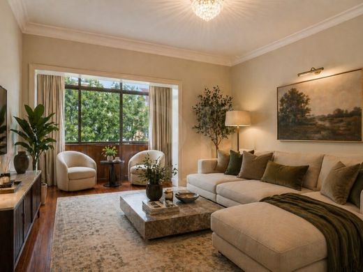 Apartment / Etagenwohnung in Lissabon, Lisbon