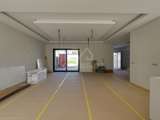 ‏וילה רב-משפחתית ב  Sintra, Distrito de Lisboa