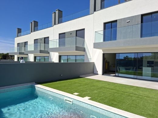 Semidetached House in Faro, Distrito de Faro