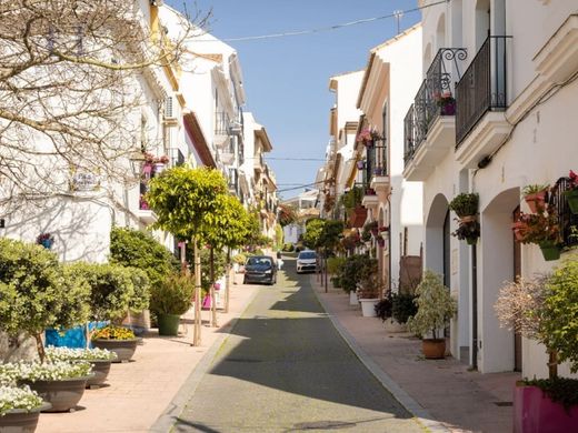 다세대 빌라 / 에스테포나, Provincia de Málaga