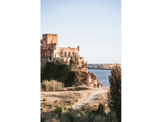 Land in Lagoa, Distrito de Faro