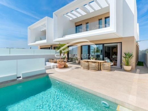 Chalet Pareado en Dolores, Provincia de Alicante