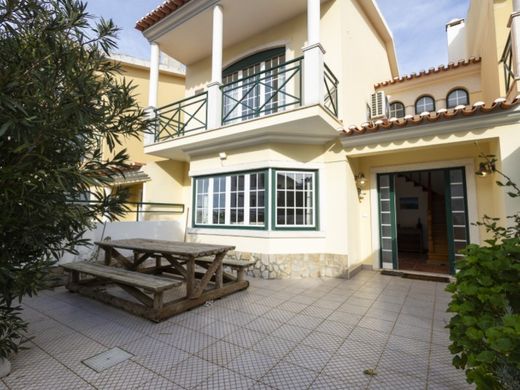 Mafra, Distrito de Lisboaのマルチファミリーヴィラ