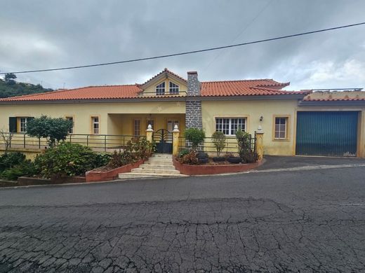Ponta do Sol, Madeiraの一戸建て住宅