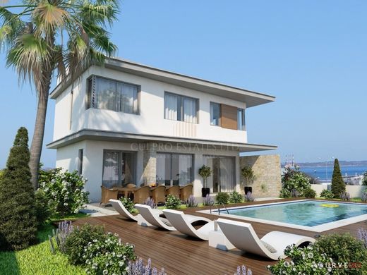 Detached House in Dhekelia, Xylotýmvou