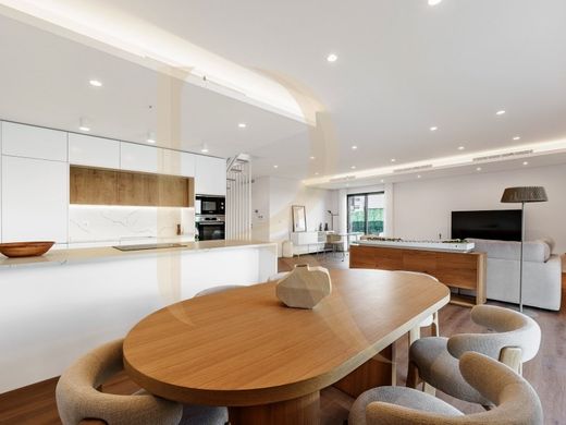 Twee-onder-een-kapwoning in Seixal, Distrito de Setúbal