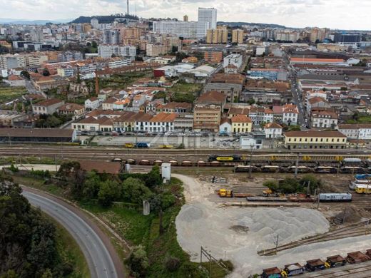 Residential complexes in Vila Nova de Gaia, Distrito do Porto