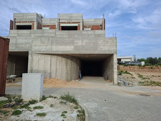 Chalet Pareado en Faro