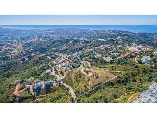 Land in Ojén, Malaga