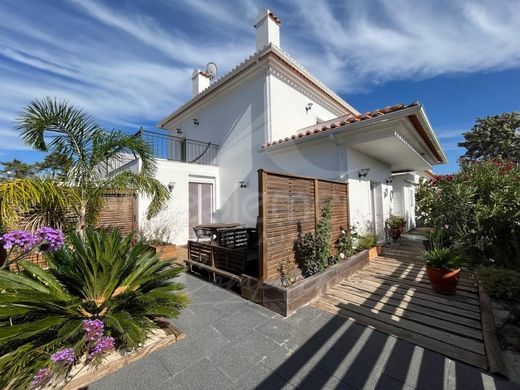 Twee-onder-een-kapwoning in Alcácer do Sal, Distrito de Setúbal