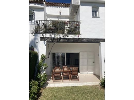 半独立式房屋  Estepona, Provincia de Málaga