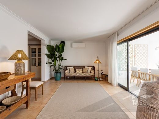 Luxury home in Cascais, Lisbon