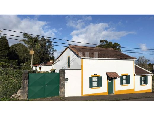 Casa de lujo en Ponta Delgada, Azores