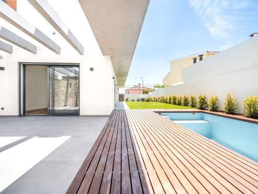 Luxury home in Cascais, Lisbon