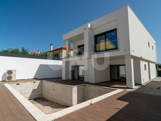 Vrijstaand huis in Castelo Branco, Distrito de Castelo Branco