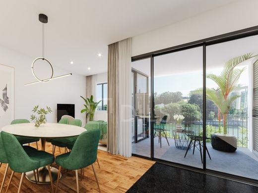 Apartment / Etagenwohnung in Porto, Distrito do Porto