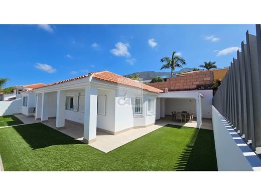 Adeje, サンタ・クルス・デ・テネリフェの高級住宅