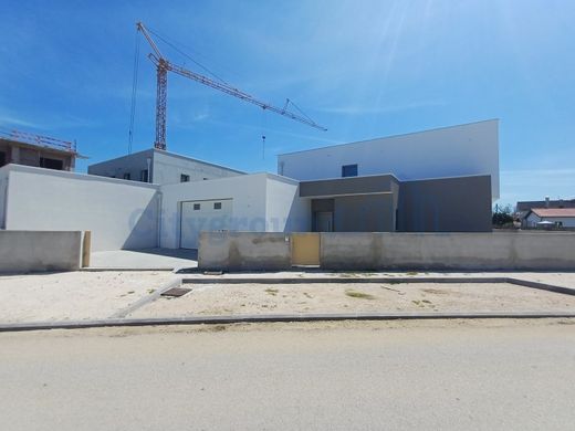 Lüks ev Batalha, Distrito de Leiria