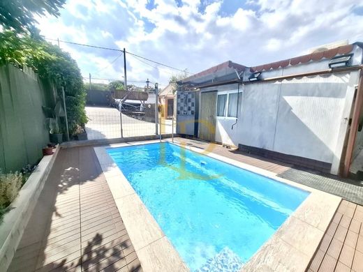 Casa de lujo en Rubí, Provincia de Barcelona