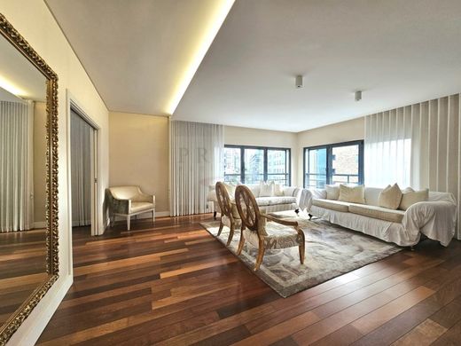 아파트 / São Domingos de Benfica, Lisbon