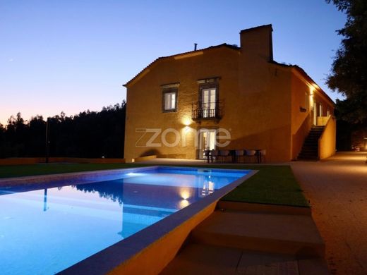 Mansion in Oliveira de Azeméis, Aveiro