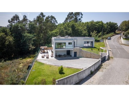 Amares, Distrito de Bragaの高級住宅