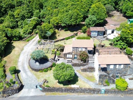 Luxury home in São Roque do Pico, Azores