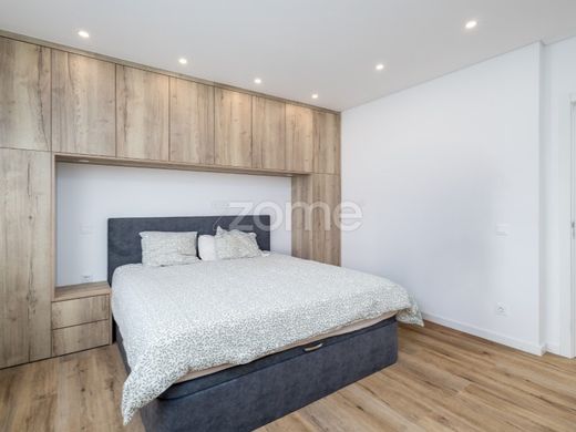 호화 저택 / Charneca de Caparica, Almada