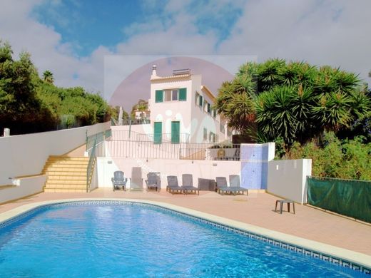 Lagoa, Distrito de Faroのマルチファミリーヴィラ