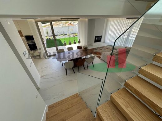 Luxe woning in Rio Maior, Distrito de Santarém