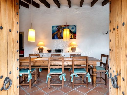 Luxe woning in Puigpunyent, Balearen