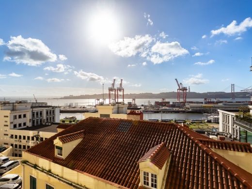 Apartment / Etagenwohnung in Lissabon, Lisbon