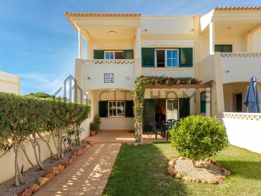 다세대 빌라 / Lagoa, Distrito de Faro