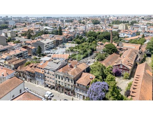 Edificio en Oporto, Porto