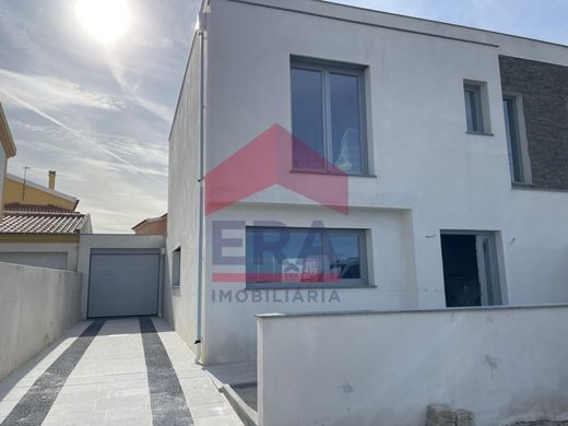 Peniche, Distrito de Leiriaの高級住宅