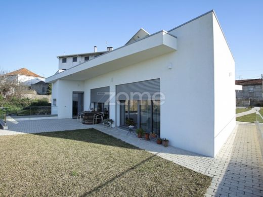 Luxury home in Seia, Distrito da Guarda