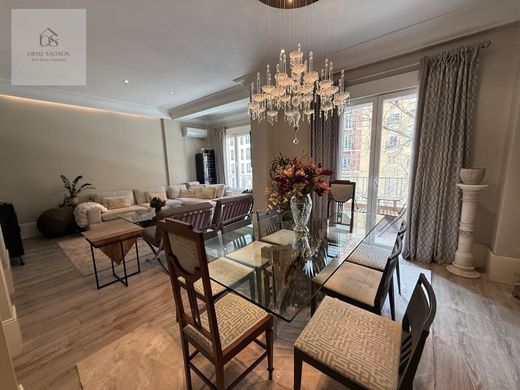 Apartment / Etagenwohnung in Madrid, Provinz Madrid