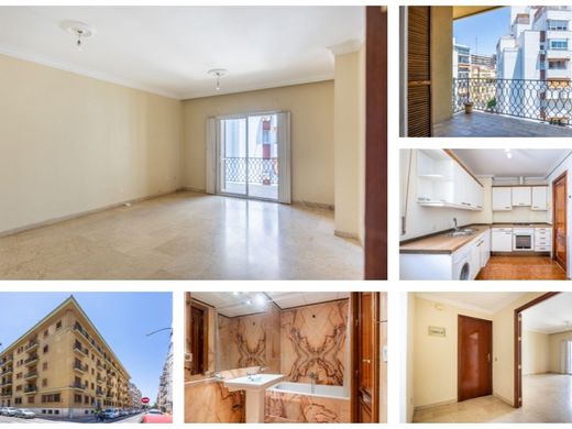 Apartment / Etagenwohnung in Sevilla, Andalusien