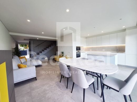 Luxus-Haus in Faro, Distrito de Faro