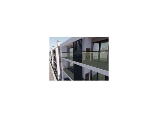 Apartment / Etagenwohnung in Montijo, Distrito de Setúbal